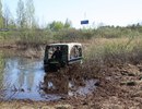 Вездеход Пелец Транспортер выходит из воды